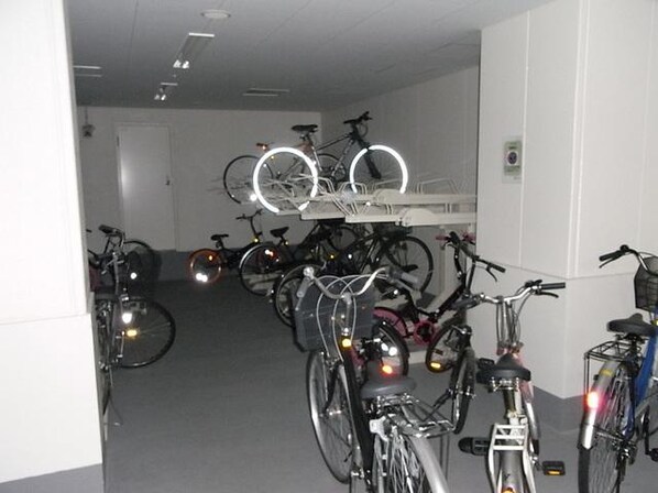 ラクアスレジデンス東新宿の物件内観写真